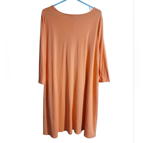 Basic Dress with Pockets - Picture 2 of 2